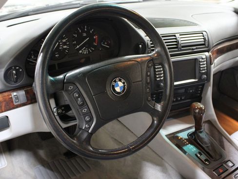Used 2001 BMW 740iL RWD image 13