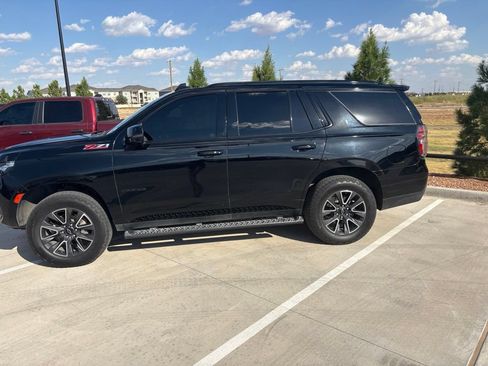 Used 2021 Chevrolet Tahoe Z71 w/ Z71 Signature Package AWD/4WD image 28