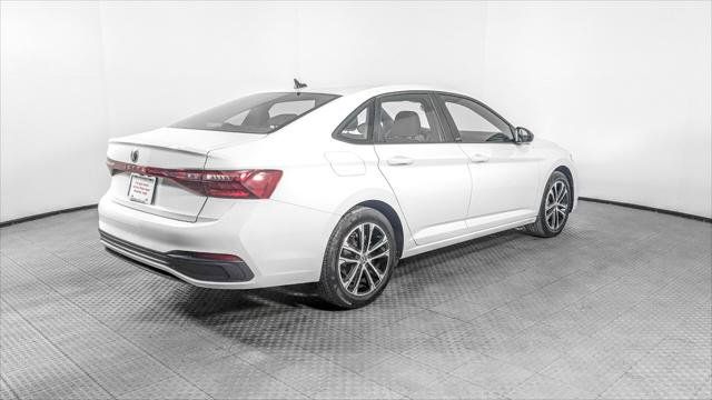 Used 2025 Volkswagen Jetta Sport FWD image 7