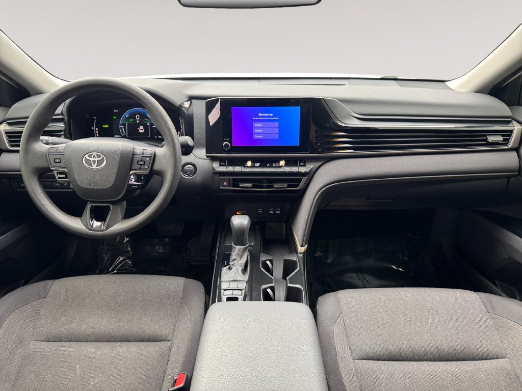 Used 2025 Toyota Camry LE FWD image 10