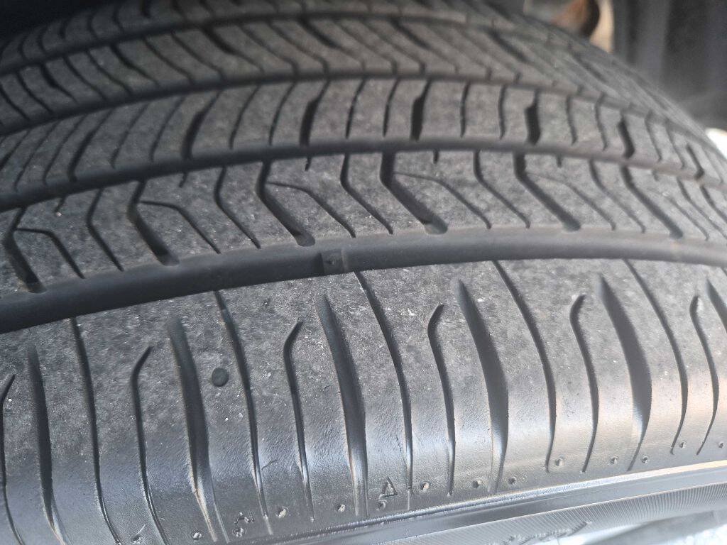 Used 2014 Jeep Cherokee Limited FWD image 16