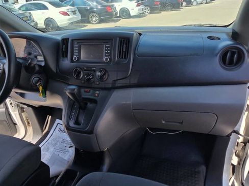 Used 2018 Nissan NV200 SV w/ Navigation Package image 28