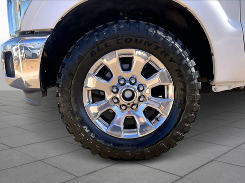 Used 2015 Ford F250 Lariat w/ Chrome Package image 10