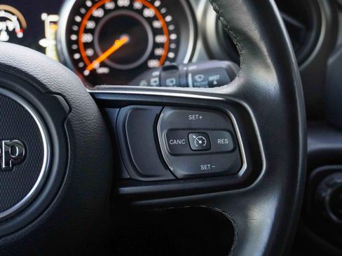 Used 2019 Jeep Wrangler Unlimited Sport S image 22