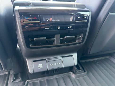 Certified 2025 Acura MDX w/ Technology Package AWD/4WD image 36