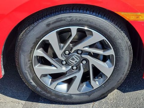 Used 2017 Honda Civic EX image 8