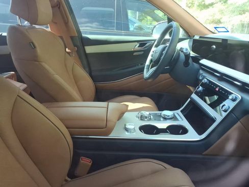 Used 2025 Genesis GV80 3.5T Advanced AWD/4WD image 10