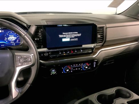Used 2023 Chevrolet Silverado 1500 LT AWD/4WD image 6