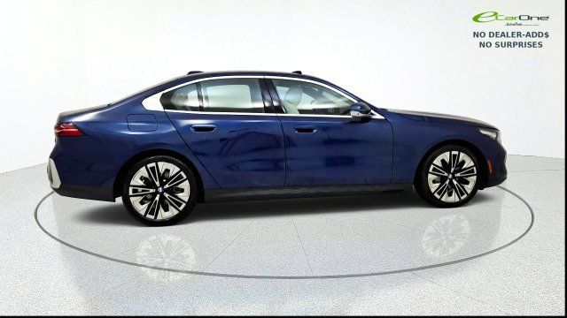 Used 2026 BMW 540i xDrive AWD/4WD image 10