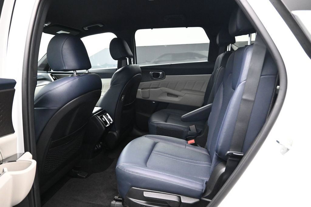 Used 2023 Kia Sorento SX Prestige AWD/4WD image 15