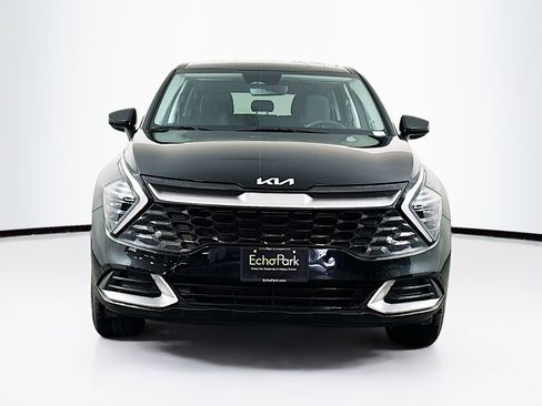 Used 2024 Kia Sportage LX image 2