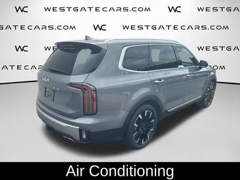 Used 2024 Kia Telluride SX w/ Towing Package FWD image 10