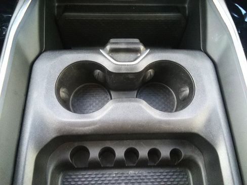 Used 2024 RAM 1500 Laramie image 18