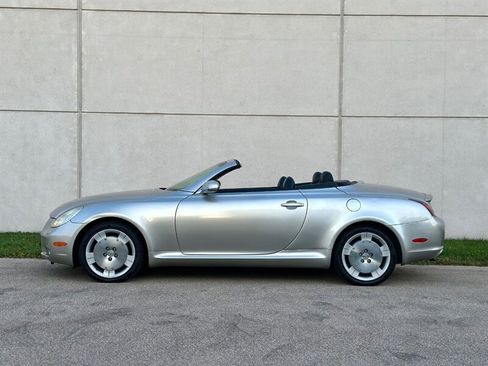 Used 2004 Lexus SC 430 Convertible RWD image 6