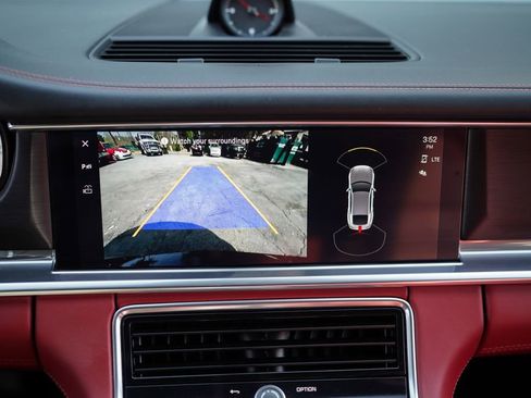 Used 2023 Porsche Panamera Platinum Edition image 33