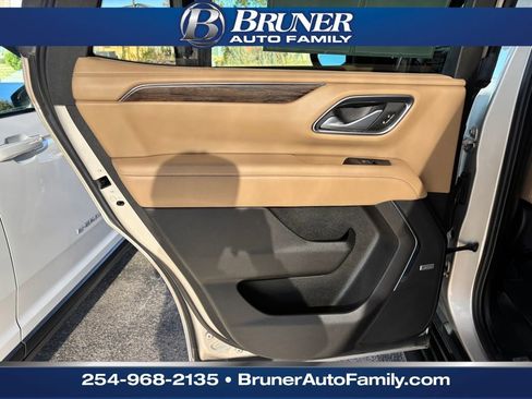 Used 2023 Chevrolet Tahoe Premier image 13