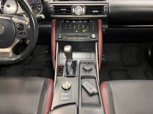 Used 2015 Lexus IS 250 image 3