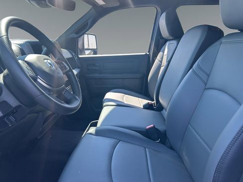 New 2026 RAM 2500 Tradesman AWD/4WD image 9