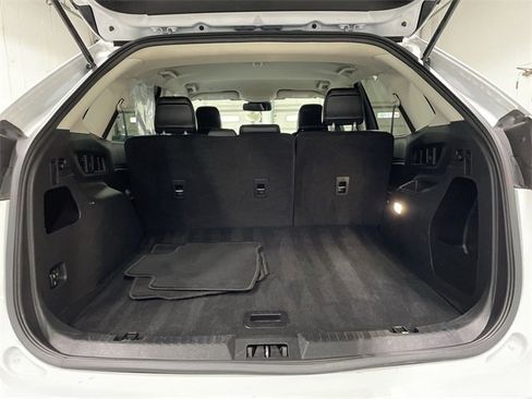 Used 2023 Ford Edge SEL image 15