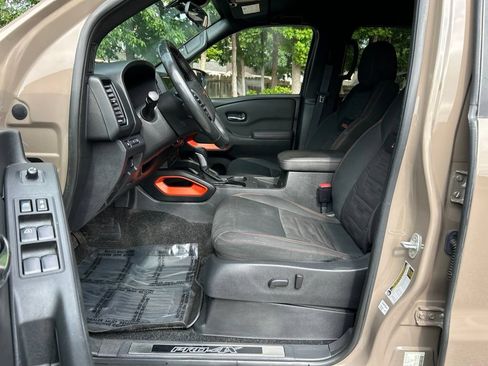Used 2023 Nissan Frontier PRO-4X w/ Pro Convenience Package AWD/4WD image 12
