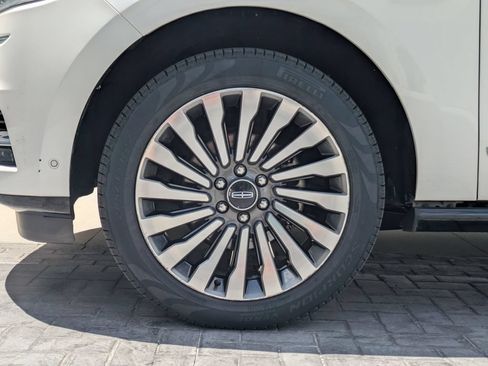 Used 2019 Lincoln Navigator L Reserve AWD/4WD image 10