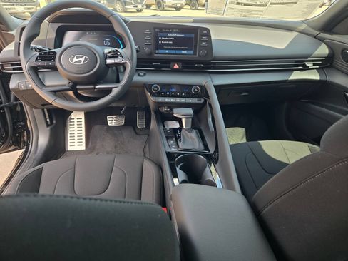 New 2026 Hyundai Elantra SEL Sport Premium FWD image 8