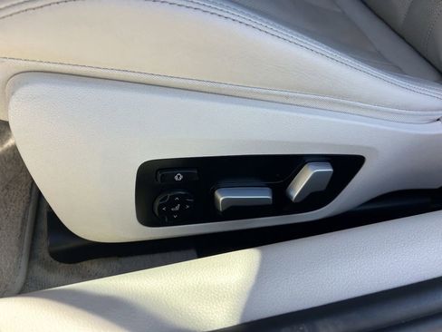 Used 2022 BMW M850i xDrive Convertible image 16