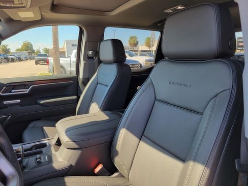 New 2026 GMC Sierra 1500 Denali AWD/4WD image 12