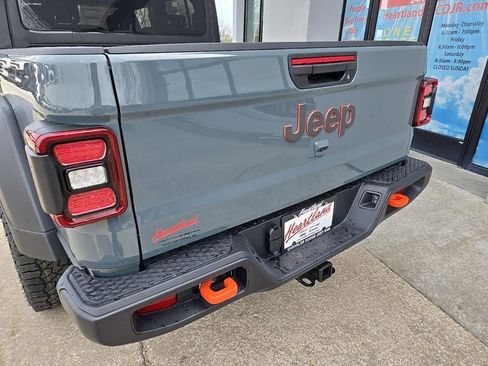 New 2026 Jeep Gladiator Mojave image 23