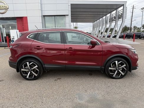 Certified 2022 Nissan Rogue Sport SL w/ Premium Package image 5