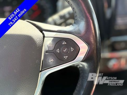 Used 2021 Chevrolet Traverse LT FWD image 15