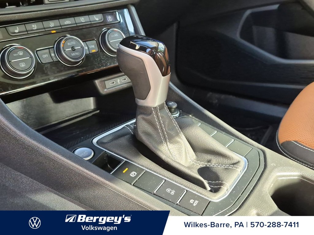 Used 2024 Volkswagen Jetta SEL FWD image 22