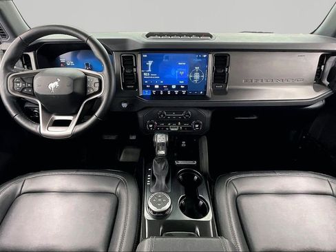 Certified 2025 Ford Bronco Badlands AWD/4WD image 16