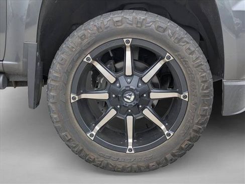 Used 2016 GMC Canyon SLE w/ All Terrain Package AWD/4WD image 9