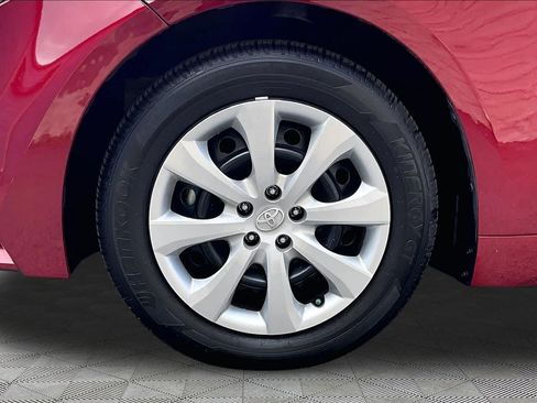 Used 2024 Toyota Corolla LE FWD image 11