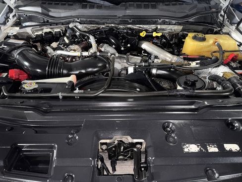 Used 2018 Ford F550 4x4 Regular Cab Super Duty image 80