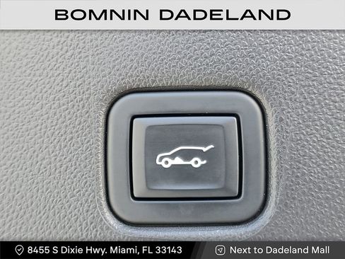 Used 2022 Chevrolet Blazer Premier image 9