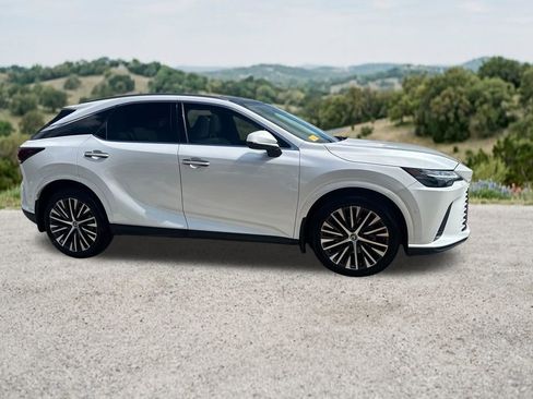 Used 2023 Lexus RX 350 Premium Plus w/ Cold Area Package FWD image 13