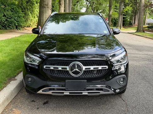 Used 2021 Mercedes-Benz GLA 250 4MATIC w/ Premium Package image 11