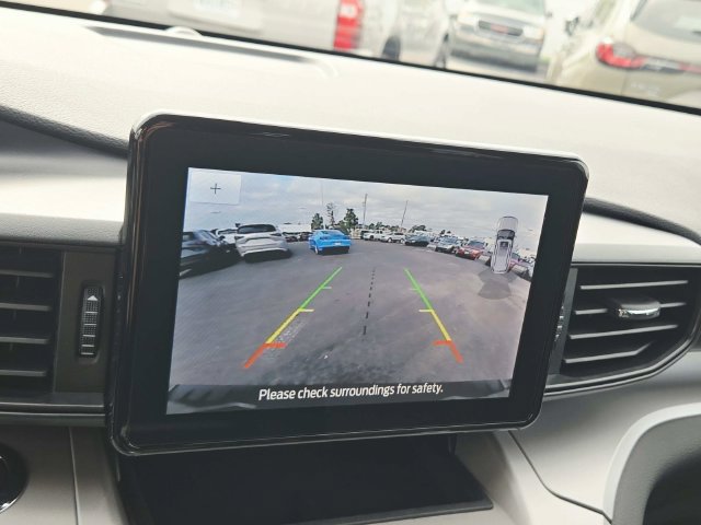 Used 2024 Ford Explorer XLT AWD/4WD image 24