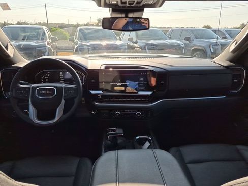 Used 2025 GMC Sierra 1500 SLT AWD/4WD image 33