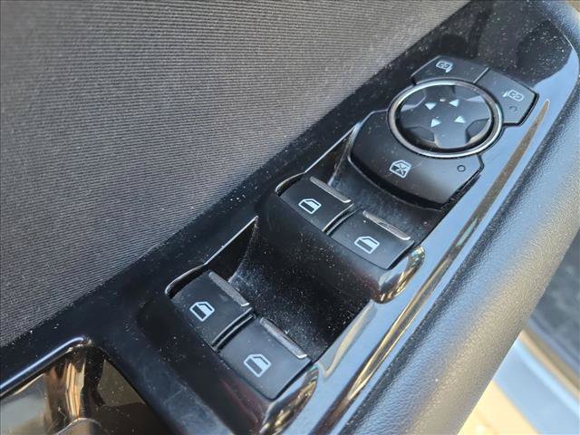 Used 2018 Ford Edge SEL AWD/4WD image 11