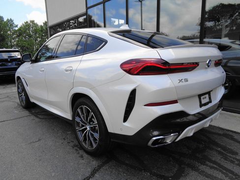 Used 2023 BMW X6 xDrive40i image 7