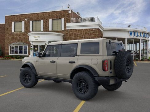 New 2026 Ford Bronco Badlands w/ Sasquatch Package image 4