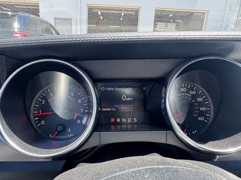 Used 2018 Ford Mustang GT Premium RWD image 11