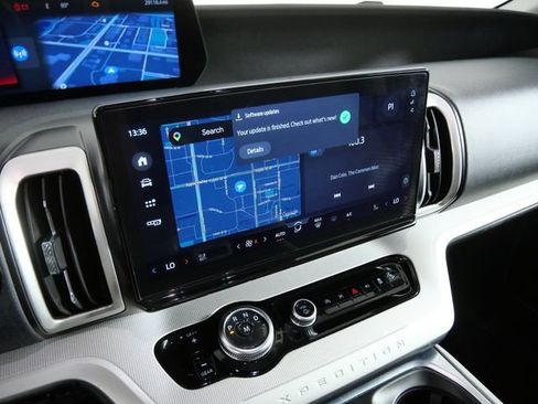 Certified 2025 Ford Expedition Max Active AWD/4WD image 19