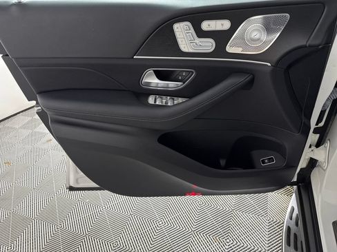 Used 2023 Mercedes-Benz GLE 350 4MATIC image 9