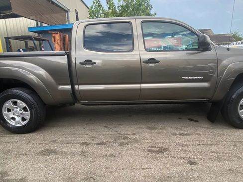 Used 2010 Toyota Tacoma PreRunner RWD image 7