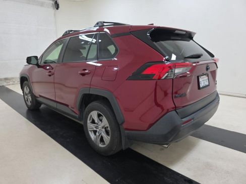 Used 2024 Toyota RAV4 LE AWD/4WD image 4
