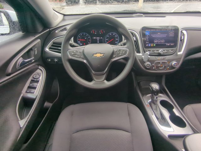 Used 2022 Chevrolet Malibu LS FWD image 16